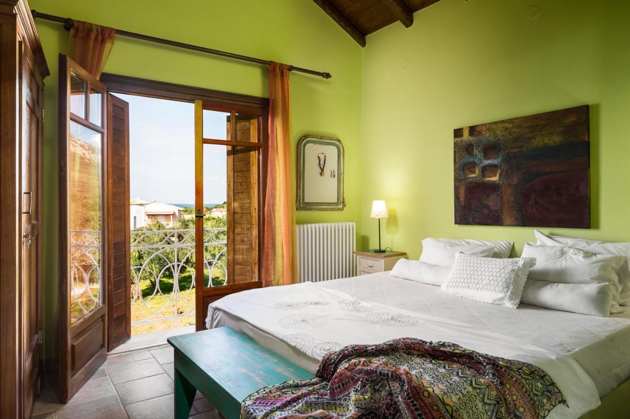 Beachfront Villa Meliti Ágios Matthaíos Exteriör bild